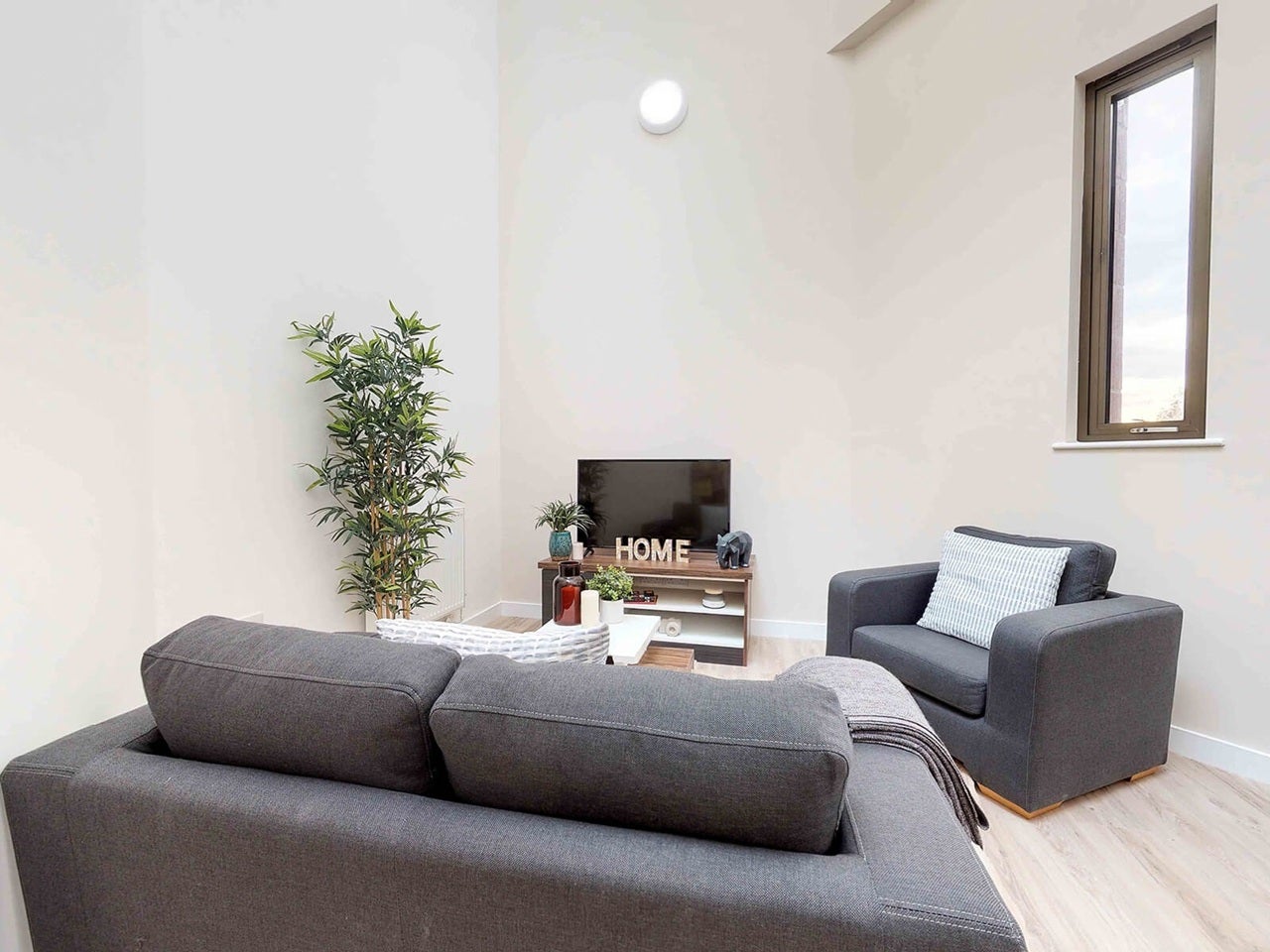 Flat Furnival Gate in Sheffield