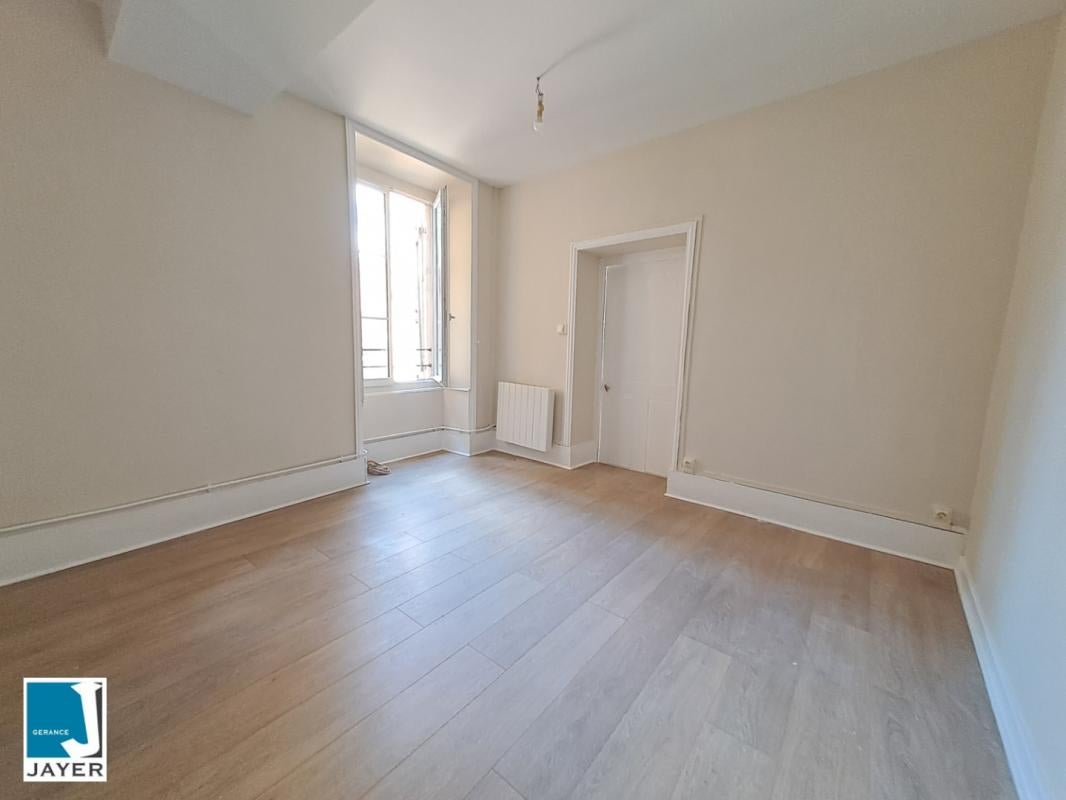 Appartement Avenue du 4 Septembre 1944 à Sennecey-le-Grand