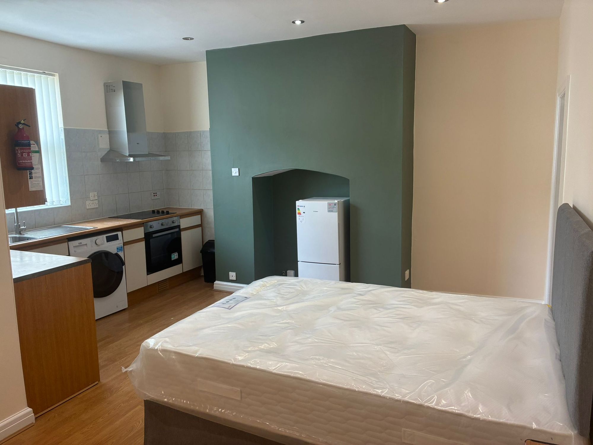 Flat Paradise Street in Tameside