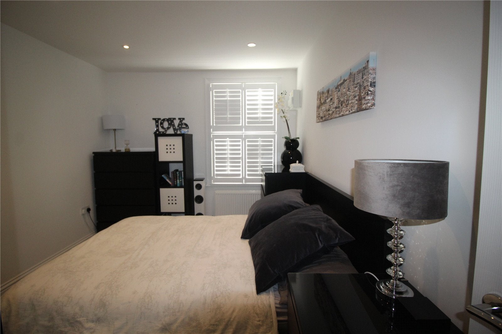 Flat Clarence Row in Gravesham