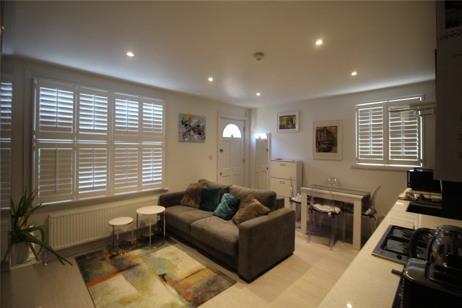 Flat Clarence Row in Gravesham