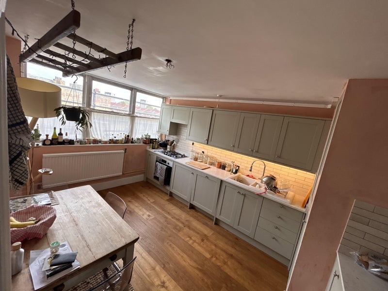 Room Oxford Gardens in Greater London