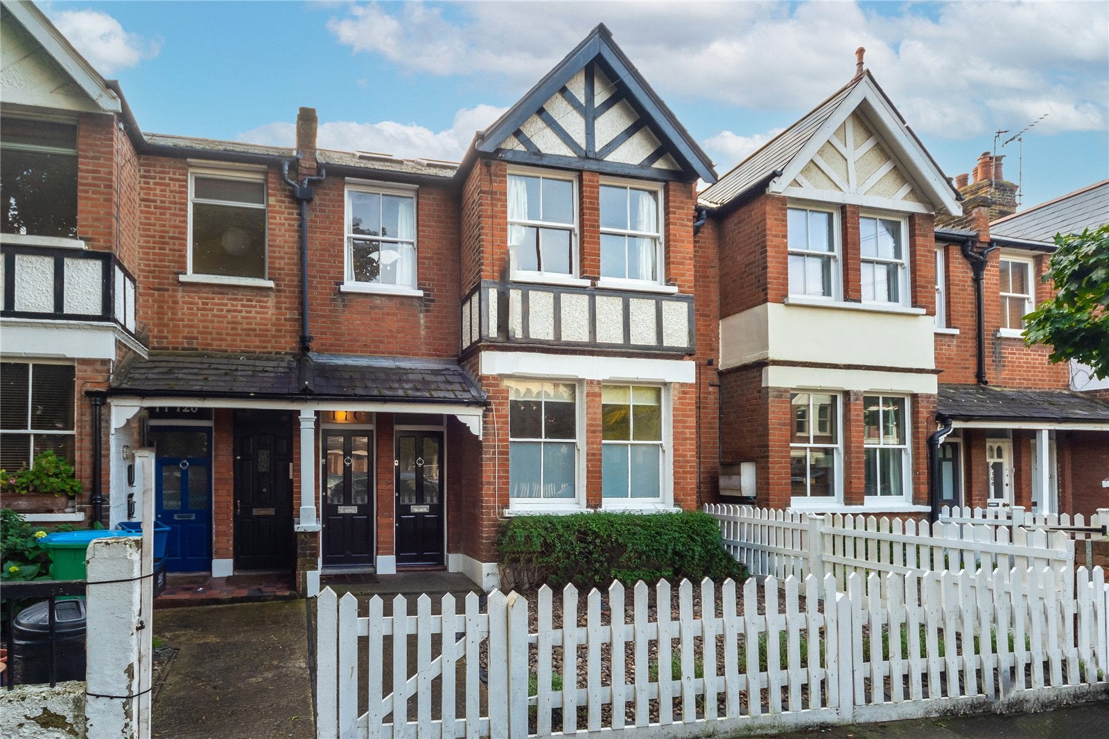 Flat Ashleigh Road in Greater London
