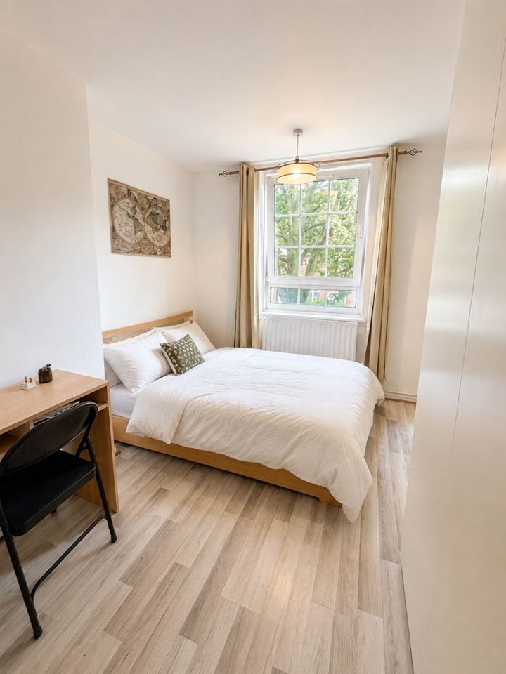 Room Boyd Street in Greater London