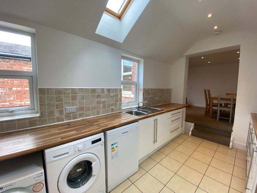 Flat Glenthorn Road in Newcastle upon Tyne