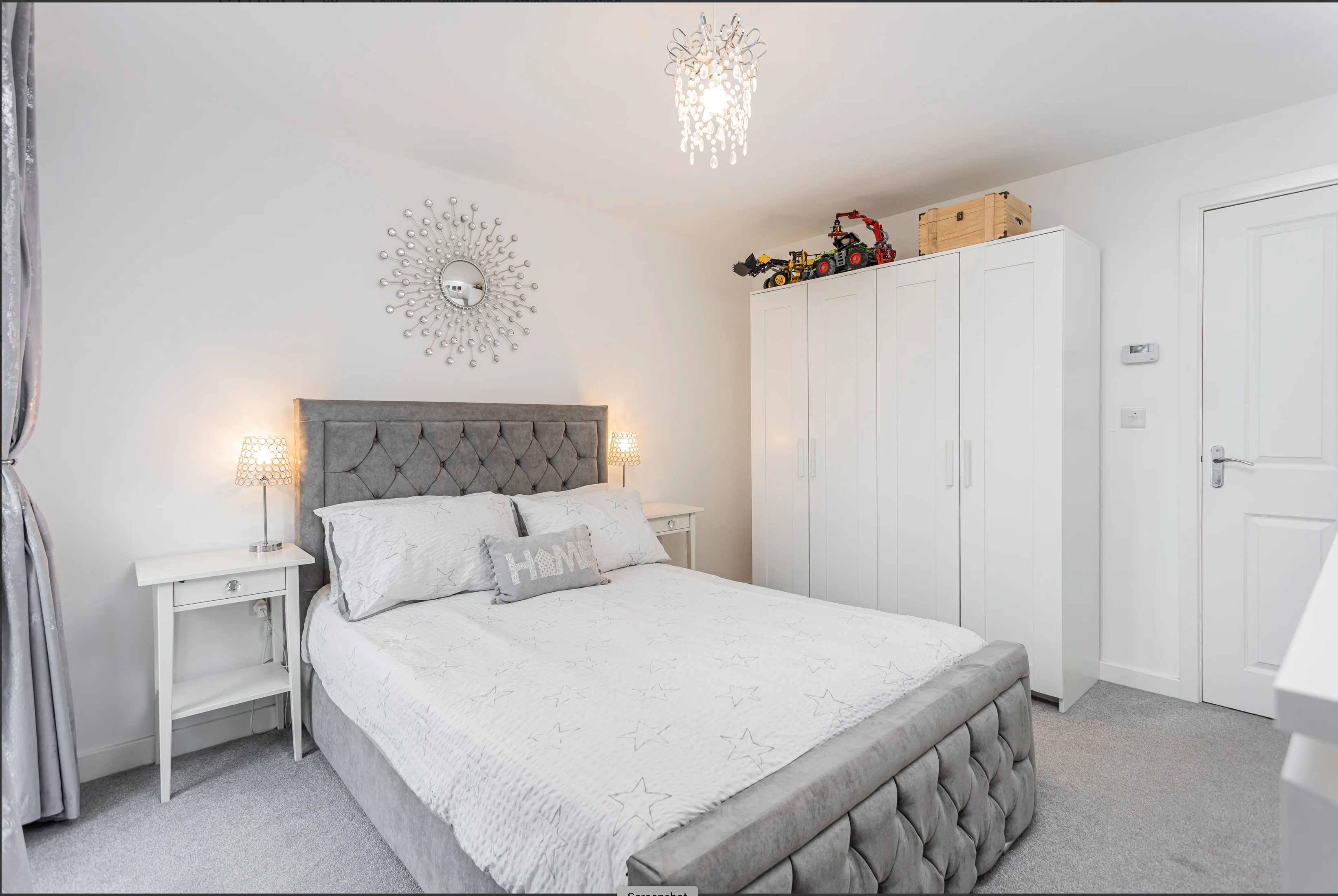 Flat Eames Way in Crawley