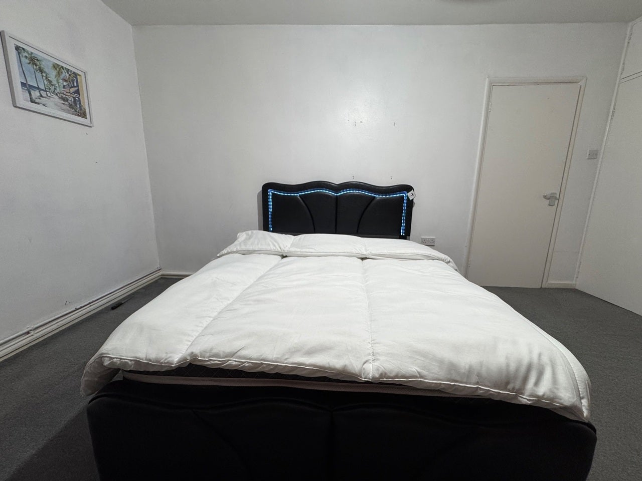 Room Mercer Walk in Greater London