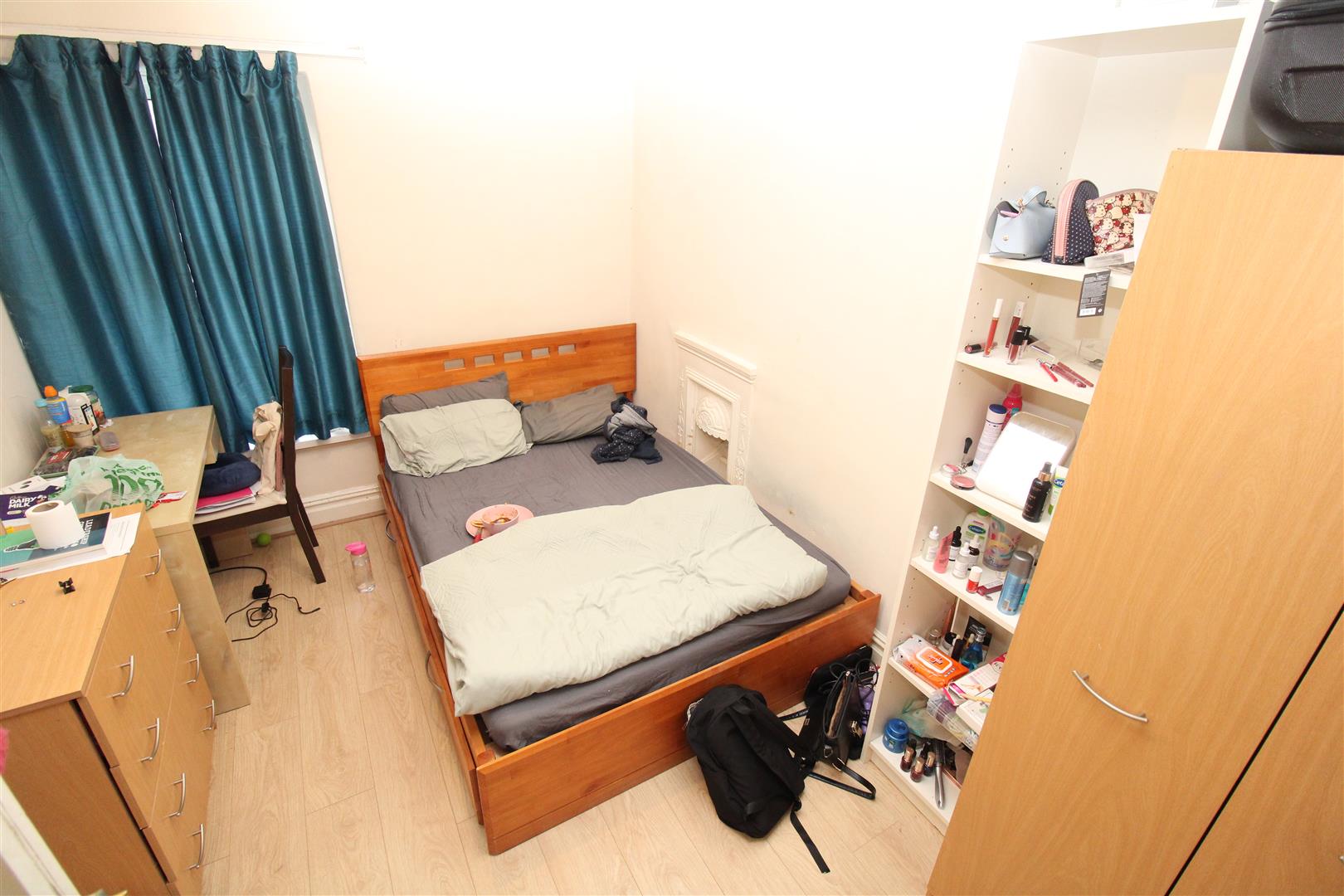 Flat Queen Street in Pontypridd