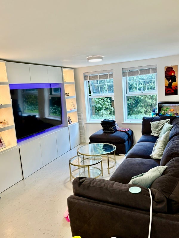 Room Boddington Gardens in Greater London