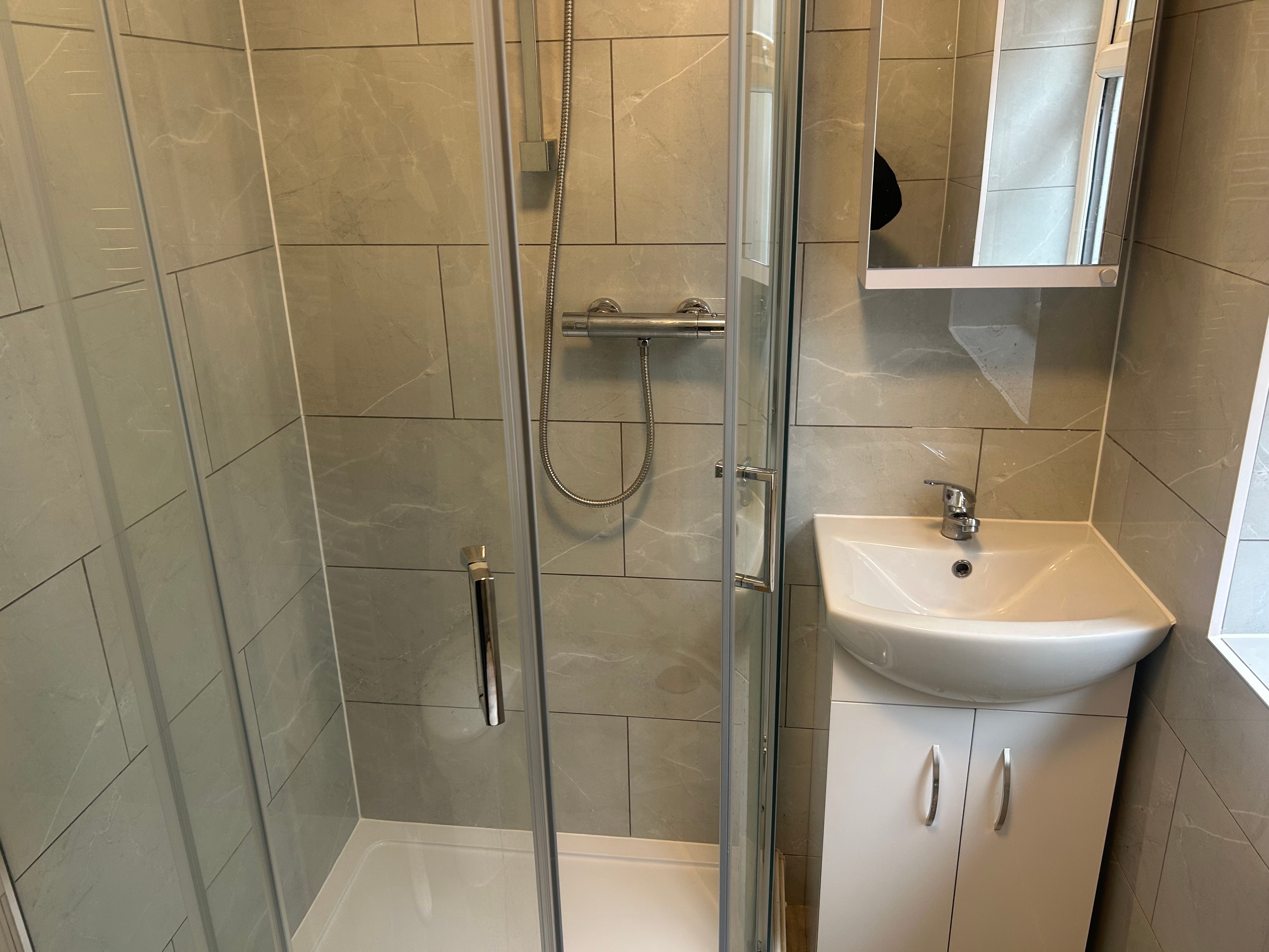 Flat Byron Road in Greater London
