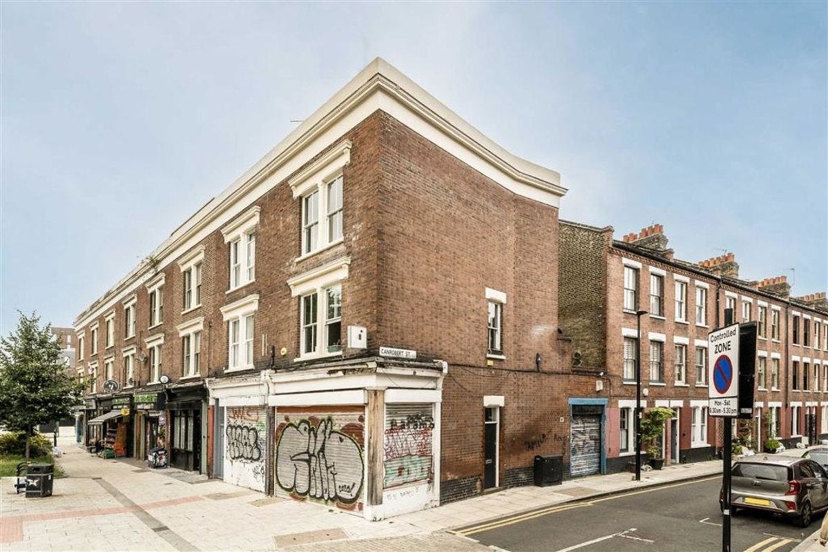 House Canrobert Street in Greater London