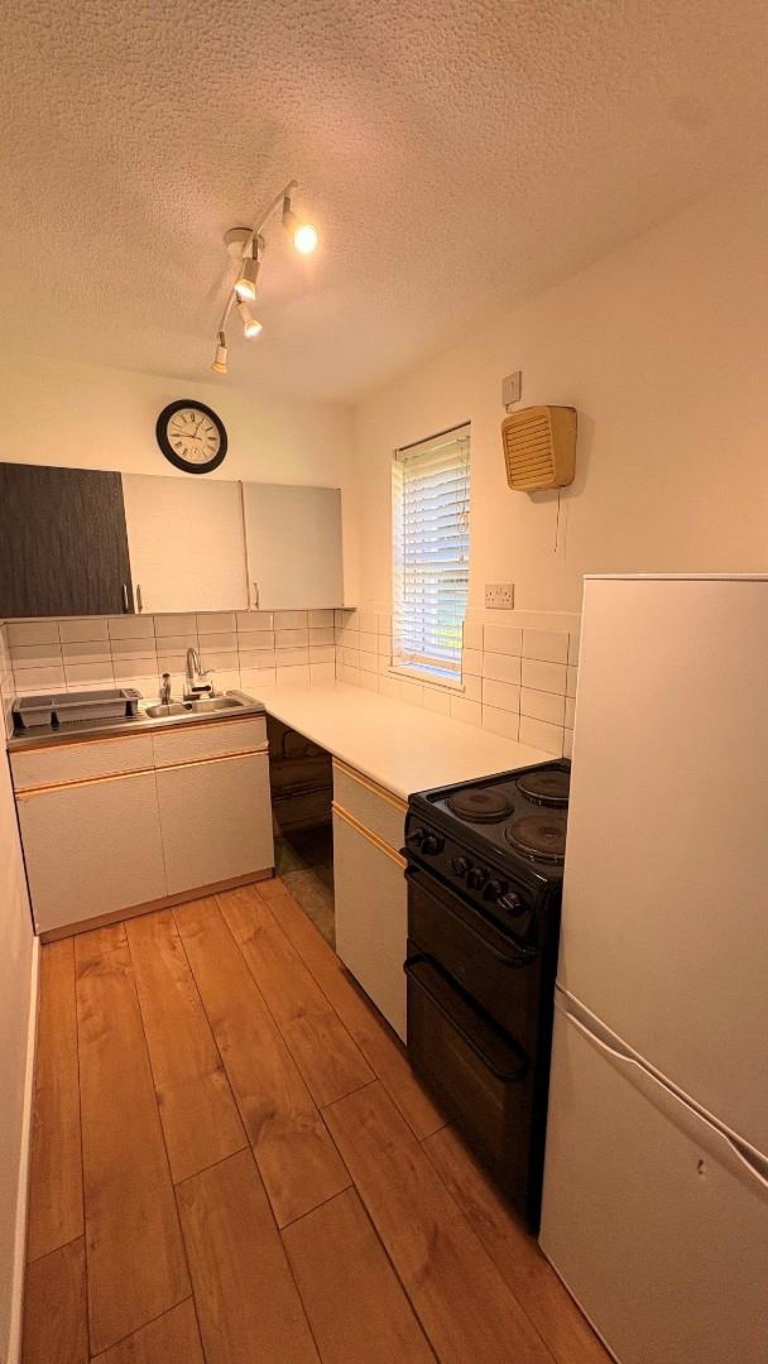 Flat Tidbury Close in Redditch