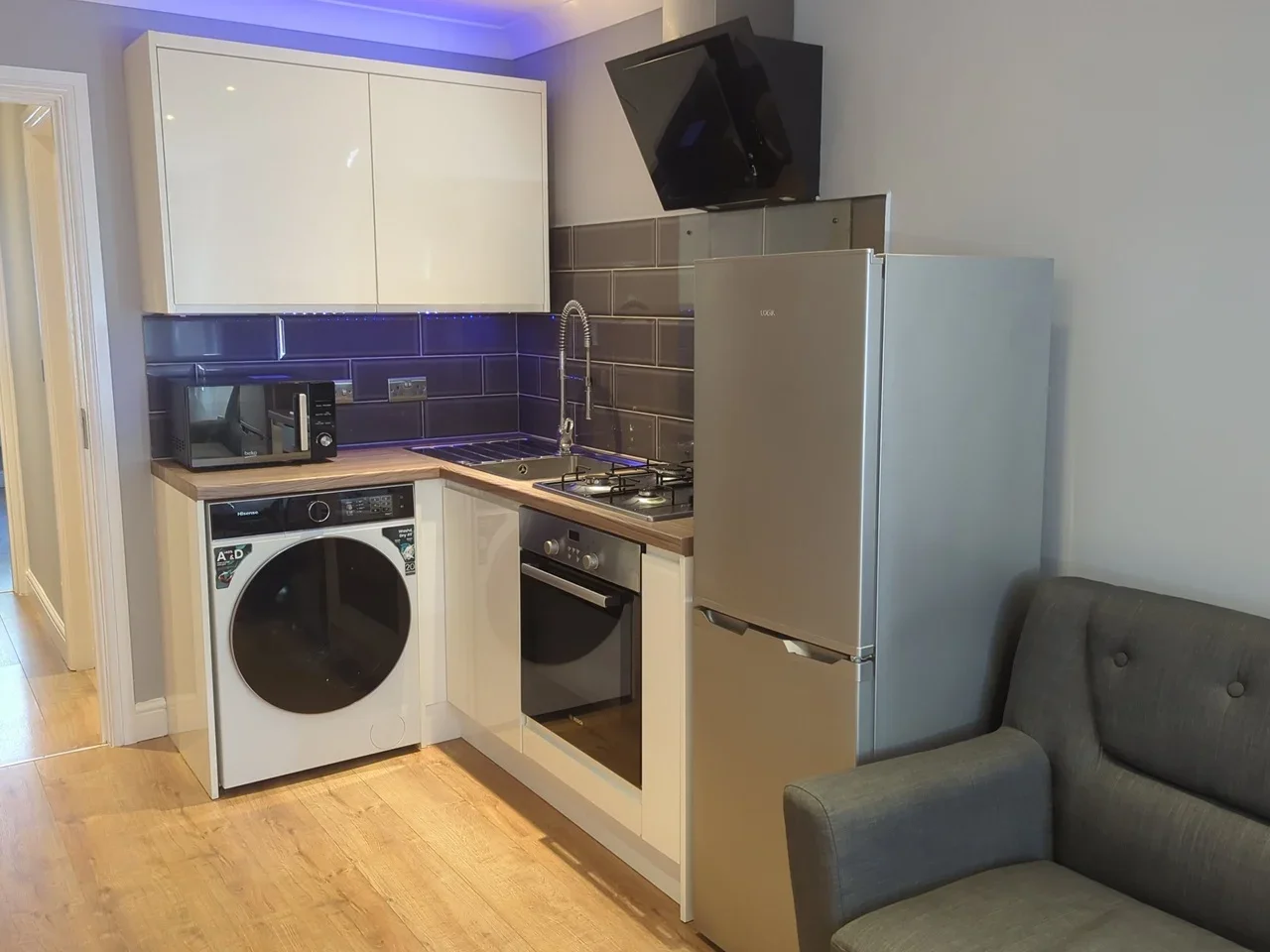 Flat Denvale Walk in Woking