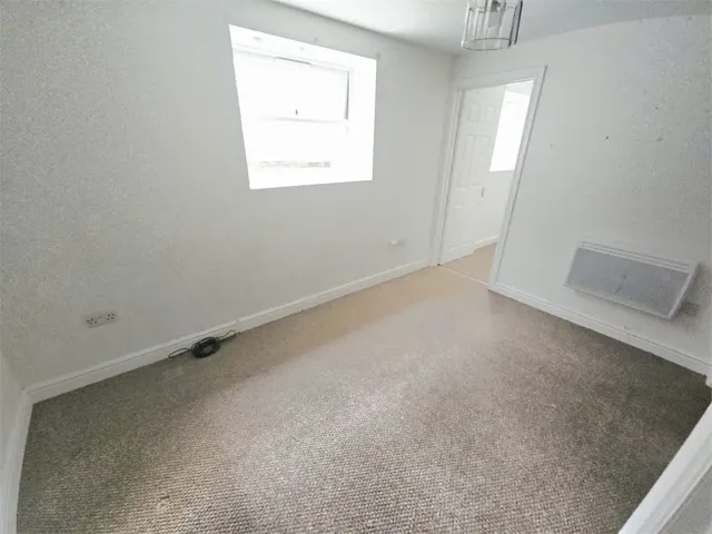 Flat West Road in Southend-on-Sea