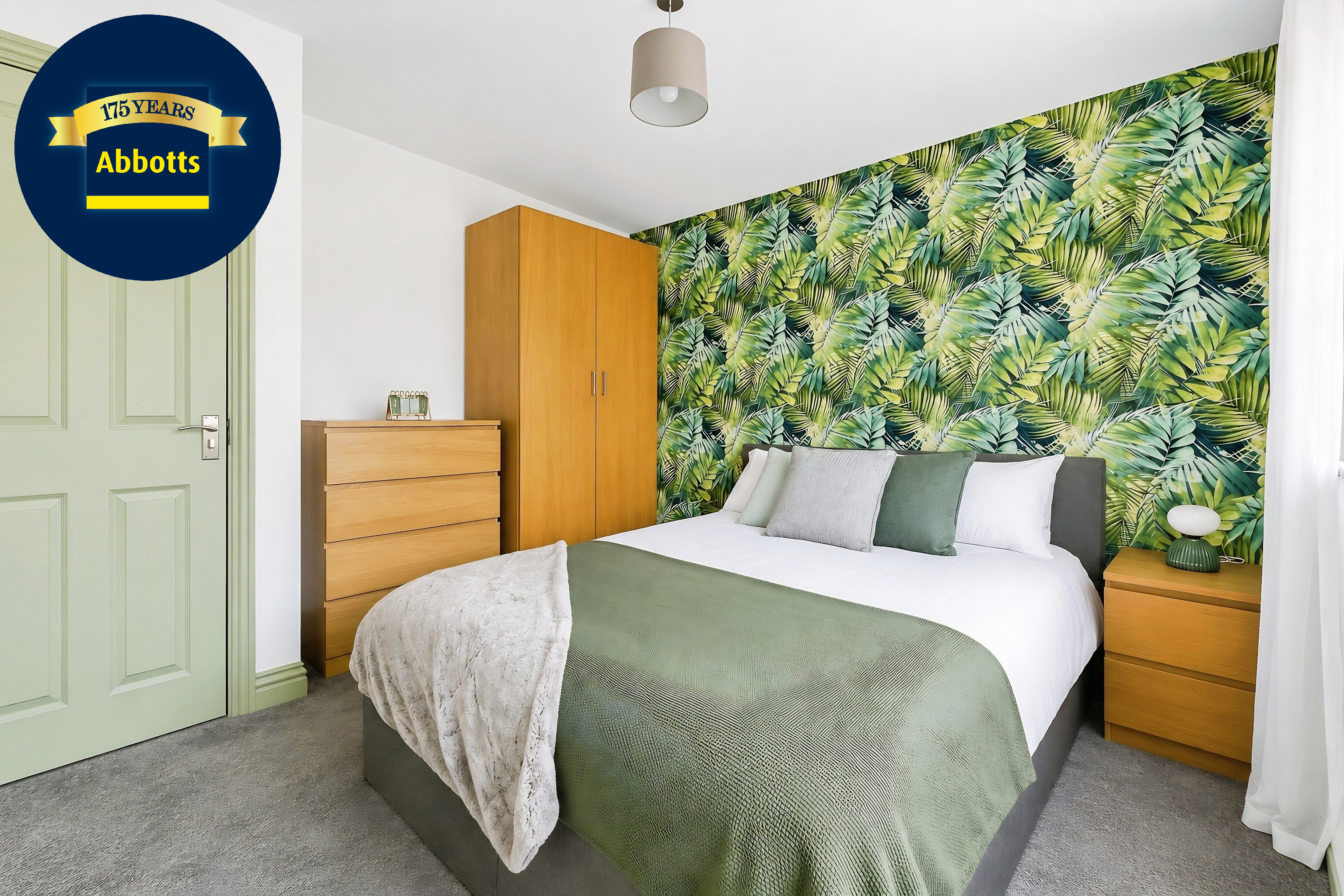 Room Springfield Park Road in Chelmsford