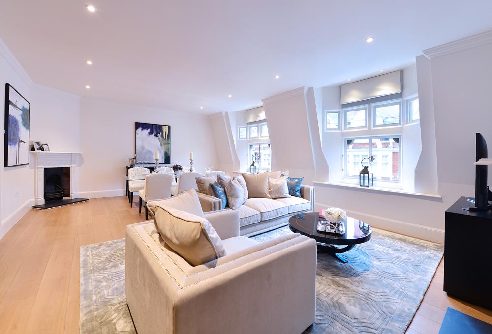 Flat Duke Street in City of Westminster