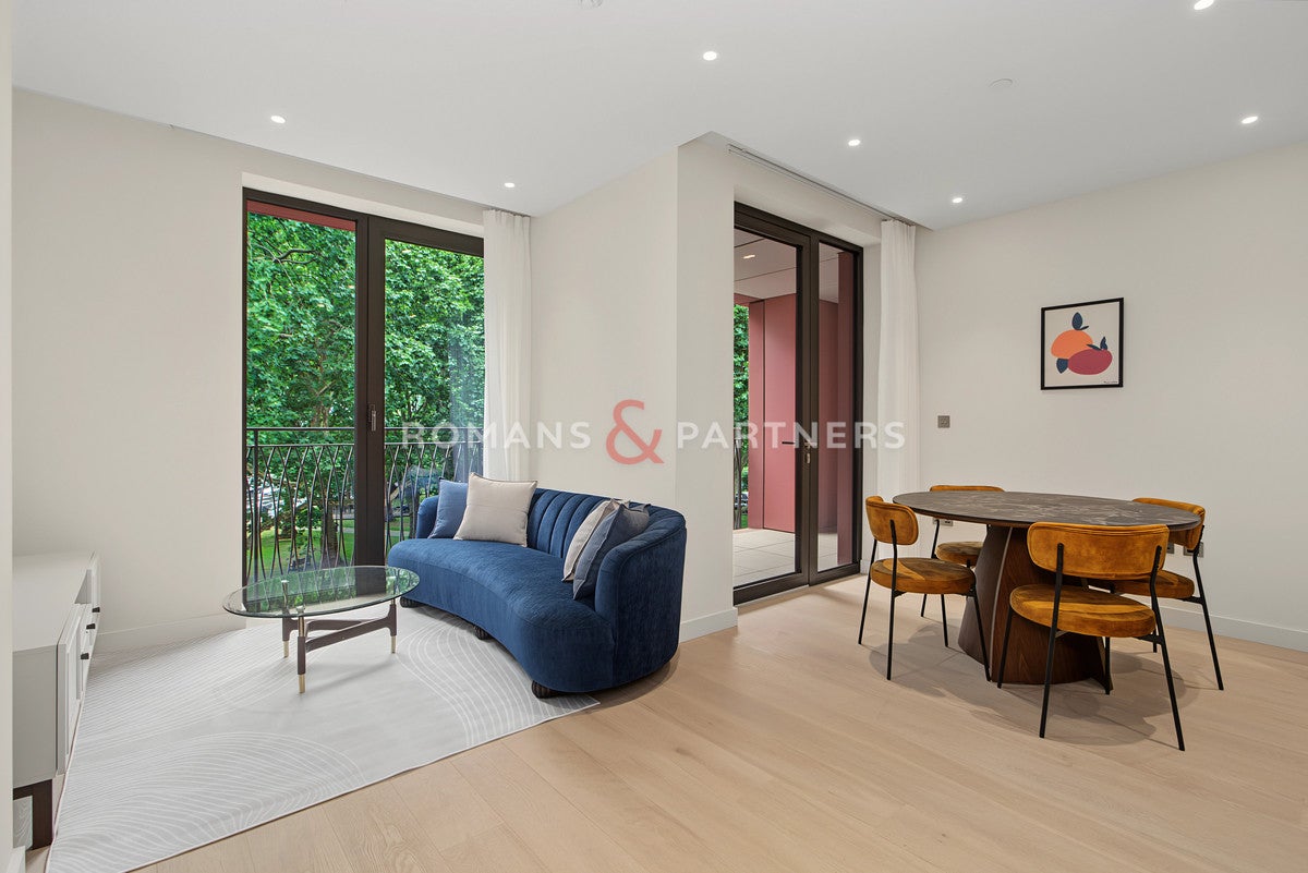 Flat Princess Louise Close in City of Westminster