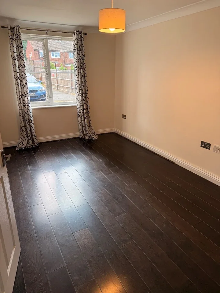 Flat Hallows Grove in Sunbury-on-Thames