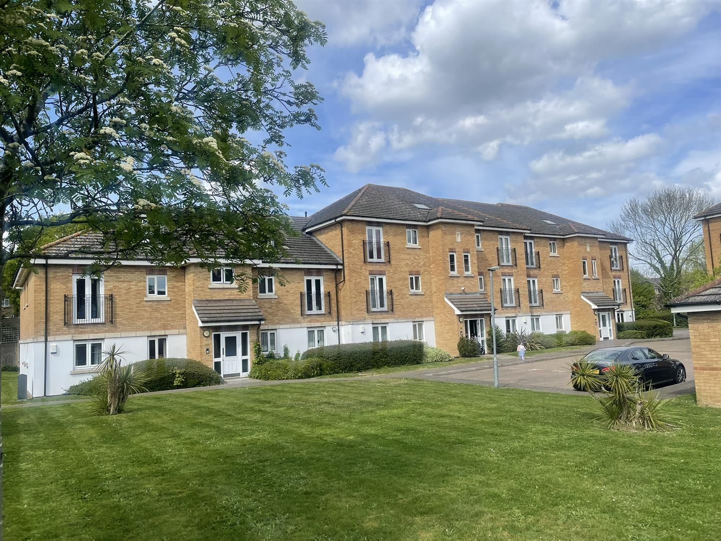 Flat Stafford Close in Greater London
