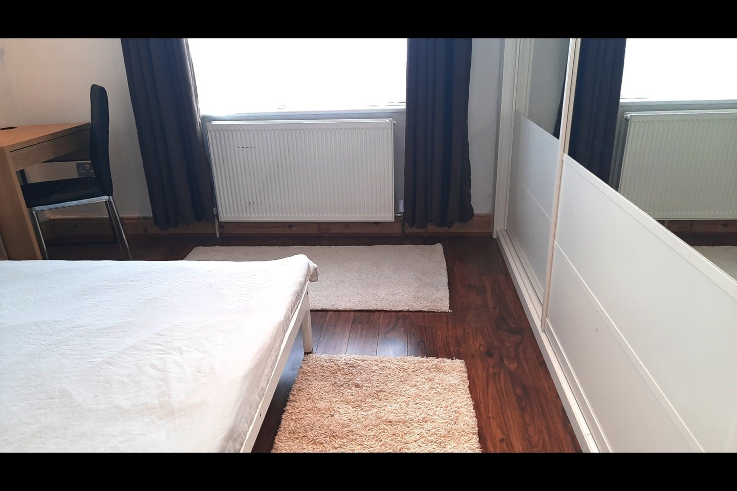 Room Wadeville Avenue in Greater London