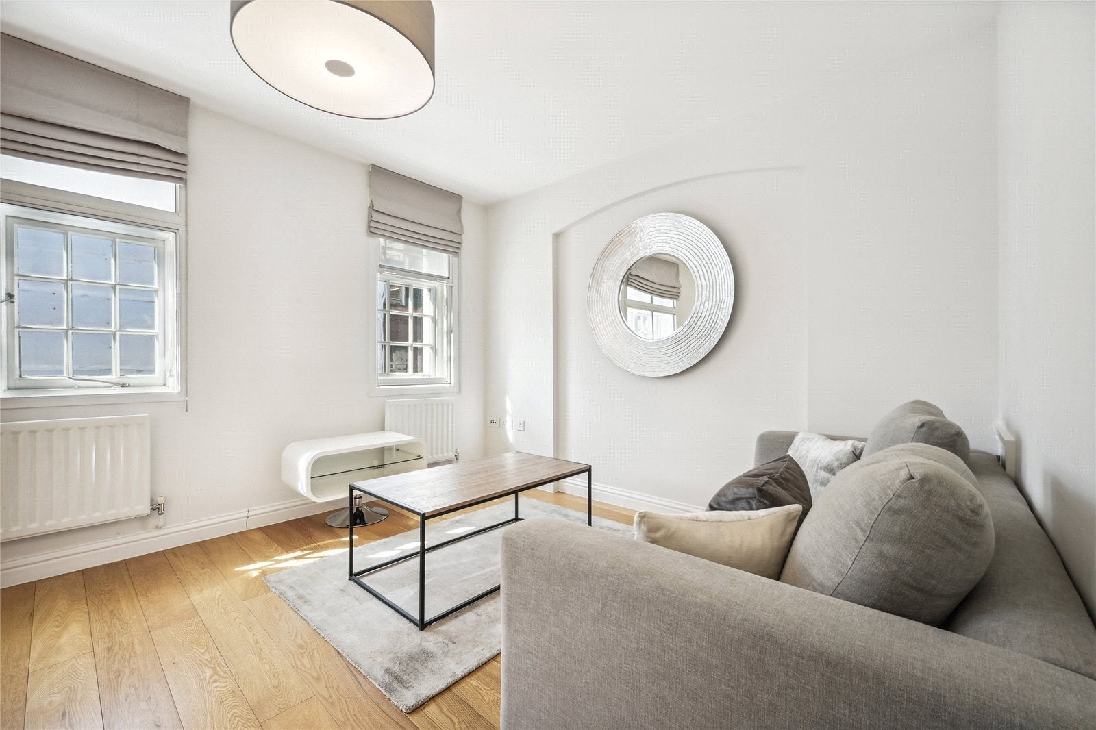 Flat Mortimer Street in City of Westminster