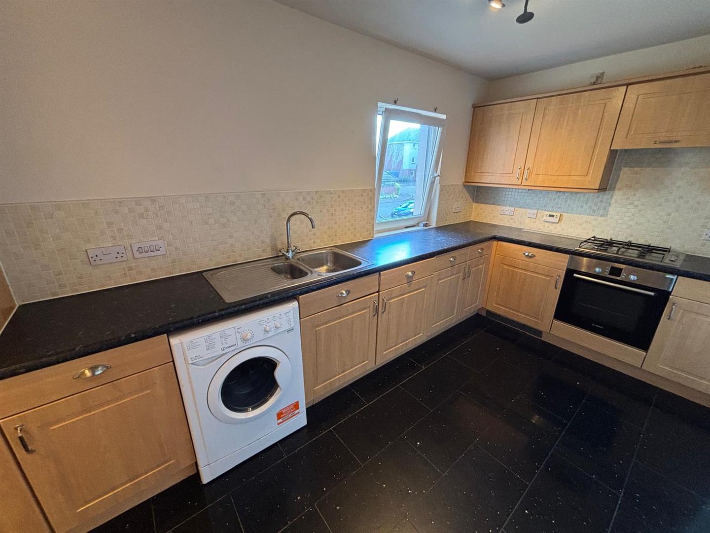 Flat Broad Cairn Court in Motherwell