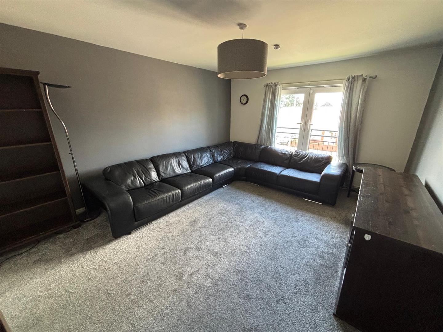 Flat Broad Cairn Court in Motherwell