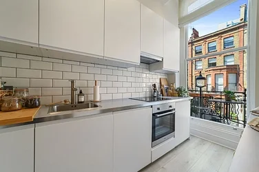 Flat Nottingham Place in City of Westminster