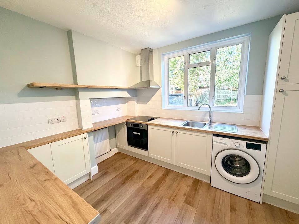 Flat Imperial Close in Greater London