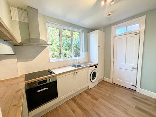 Flat Imperial Close in Greater London