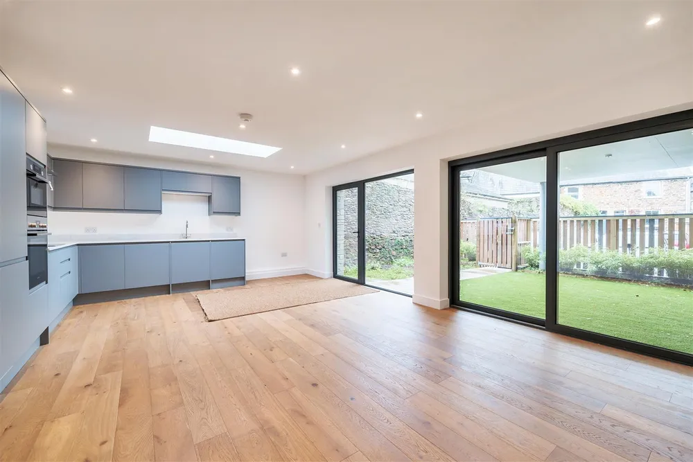 House Somerset Place in South Hams