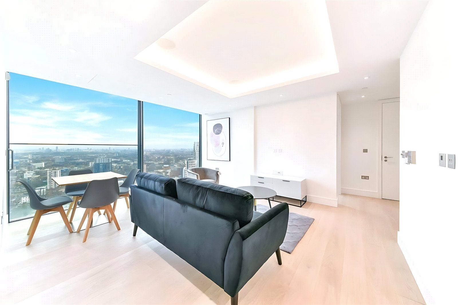 Flat Dingley Road in Greater London