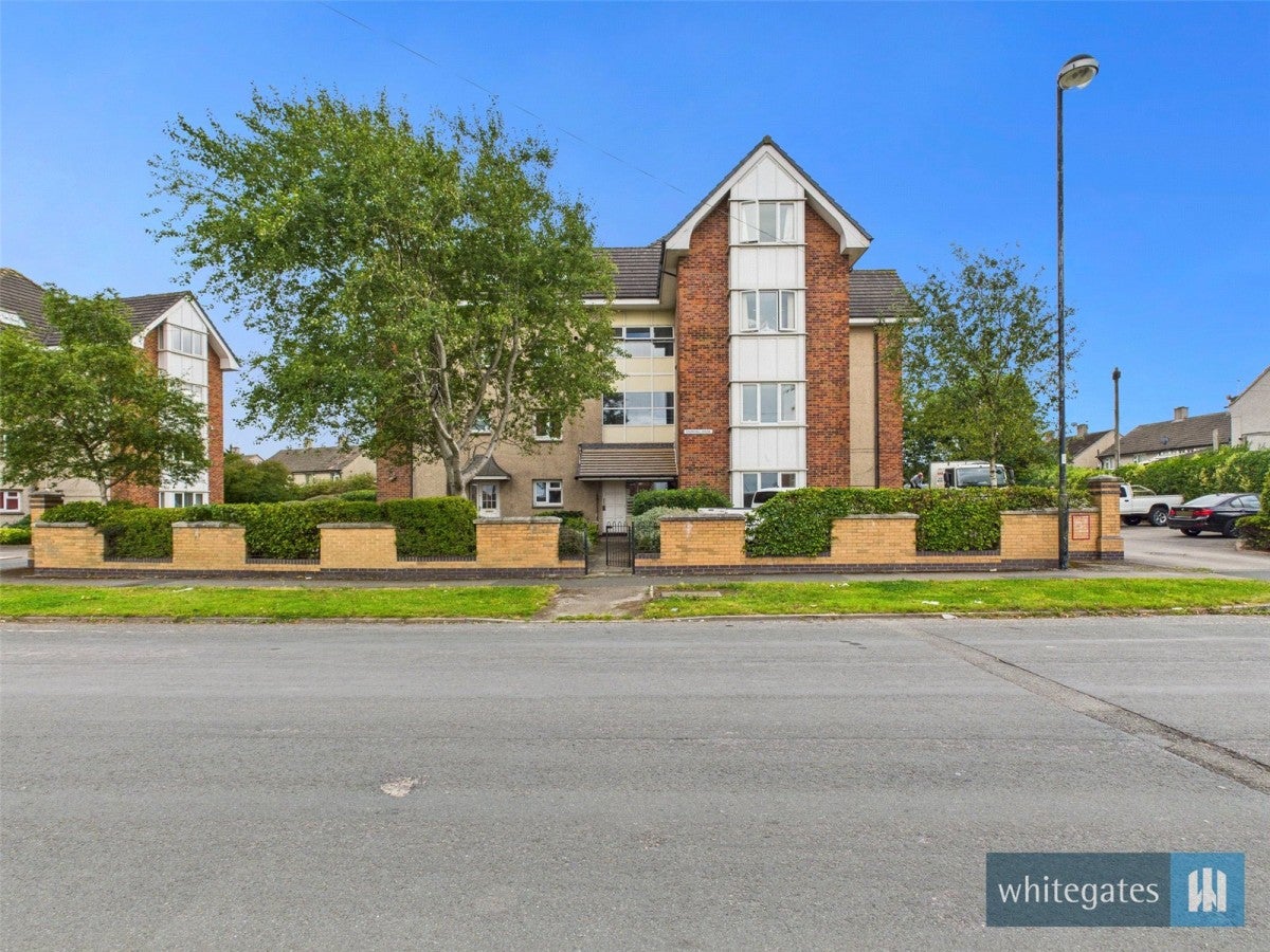 Flat Tyersal Lane in Bradford