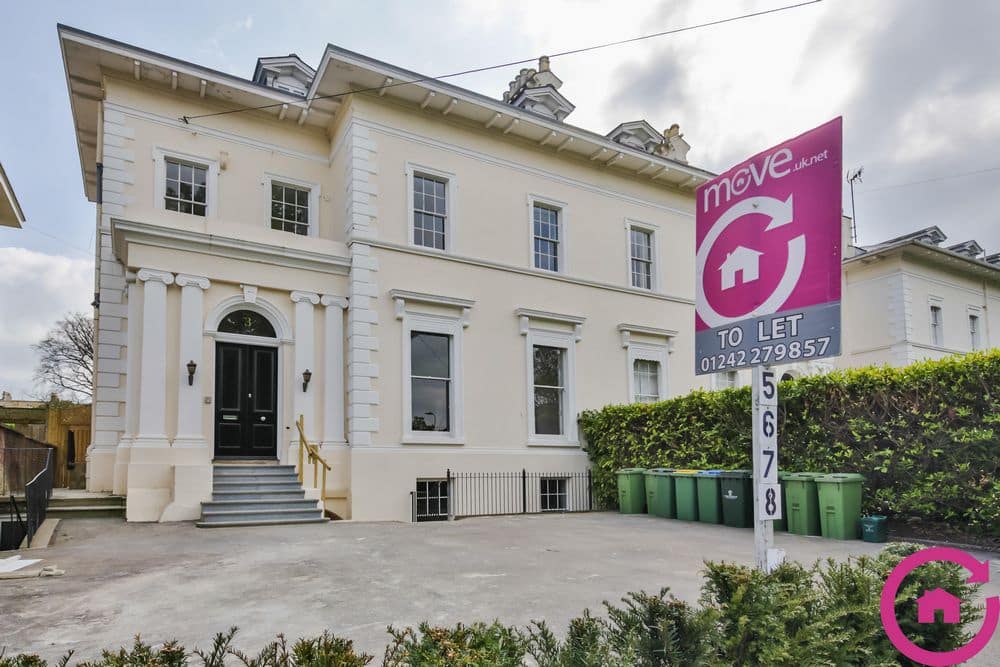 Flat Douro Road in Cheltenham