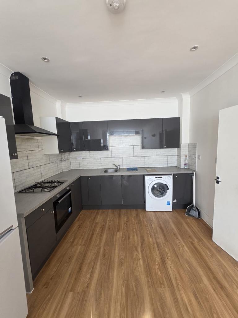 Flat Dunstable Road in Luton