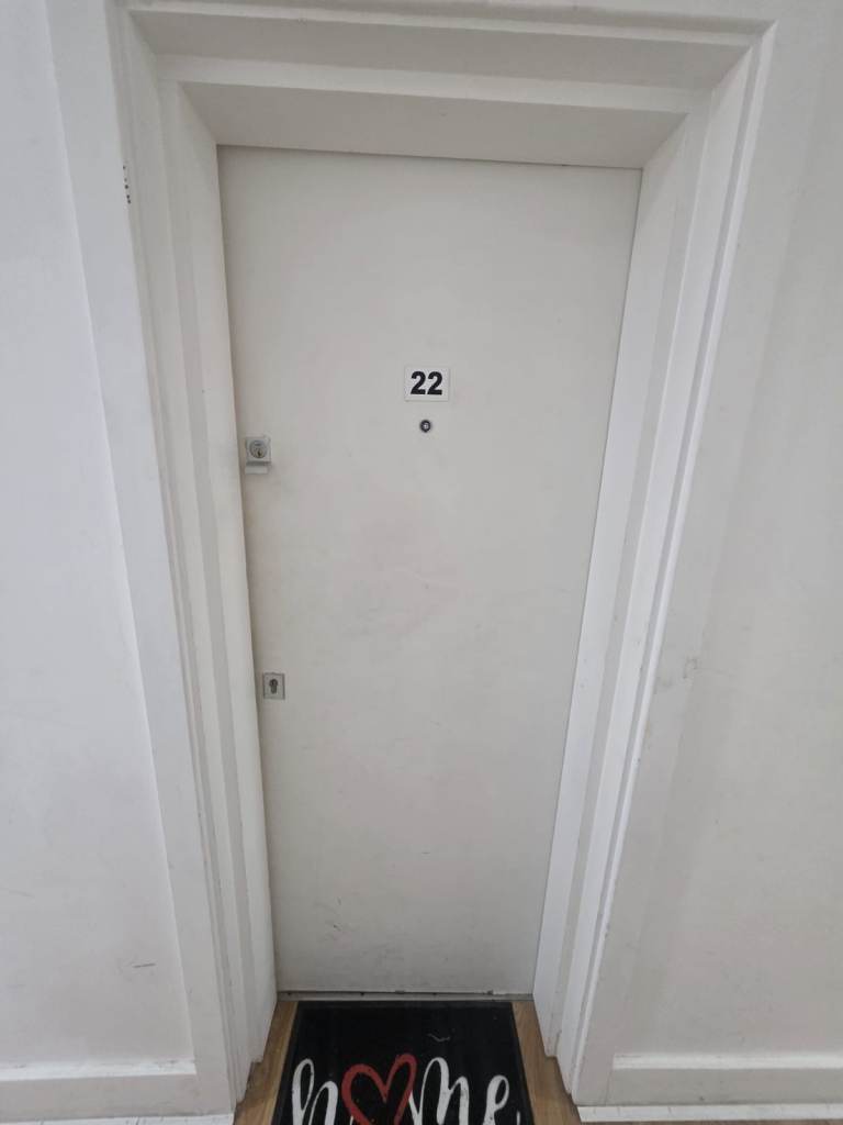 Flat Dunstable Road in Luton