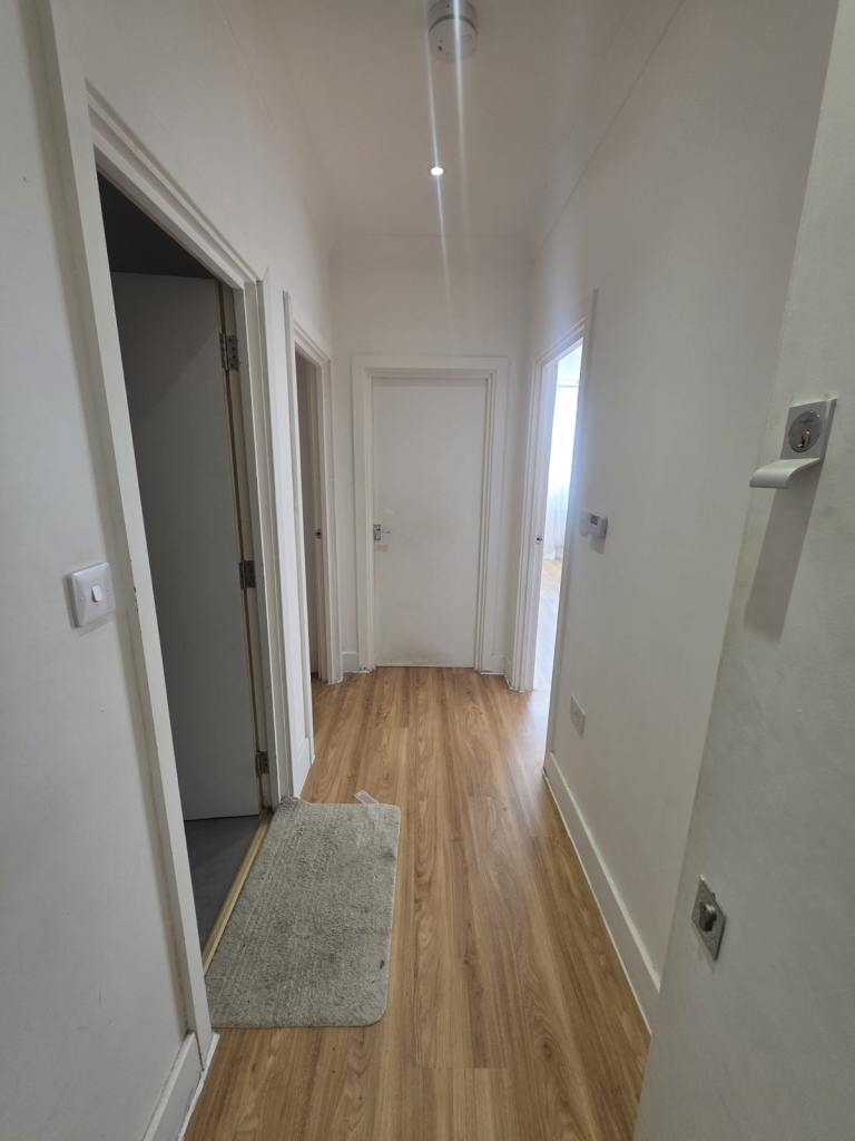 Flat Dunstable Road in Luton