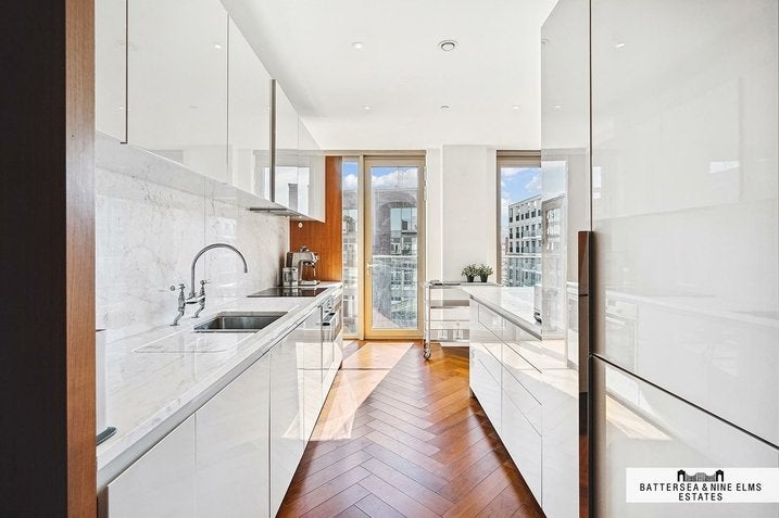 Flat New Union Square in Greater London
