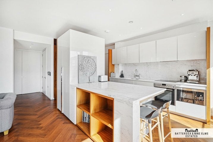 Flat New Union Square in Greater London