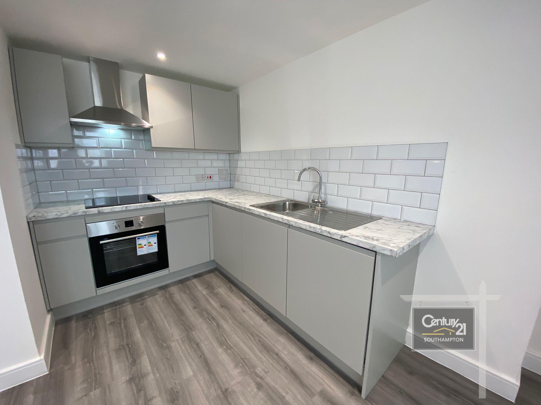 Flat Ordnance Road in Southampton