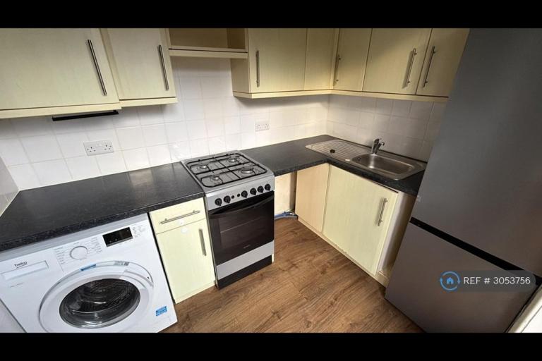 Flat Colinton Mains Road in City of Edinburgh