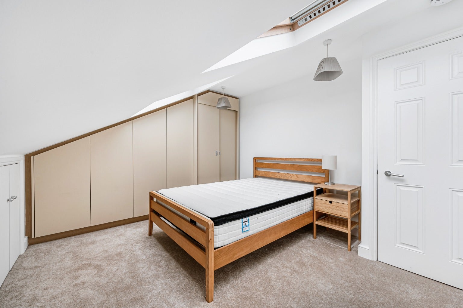 Flat Edith Road in Greater London