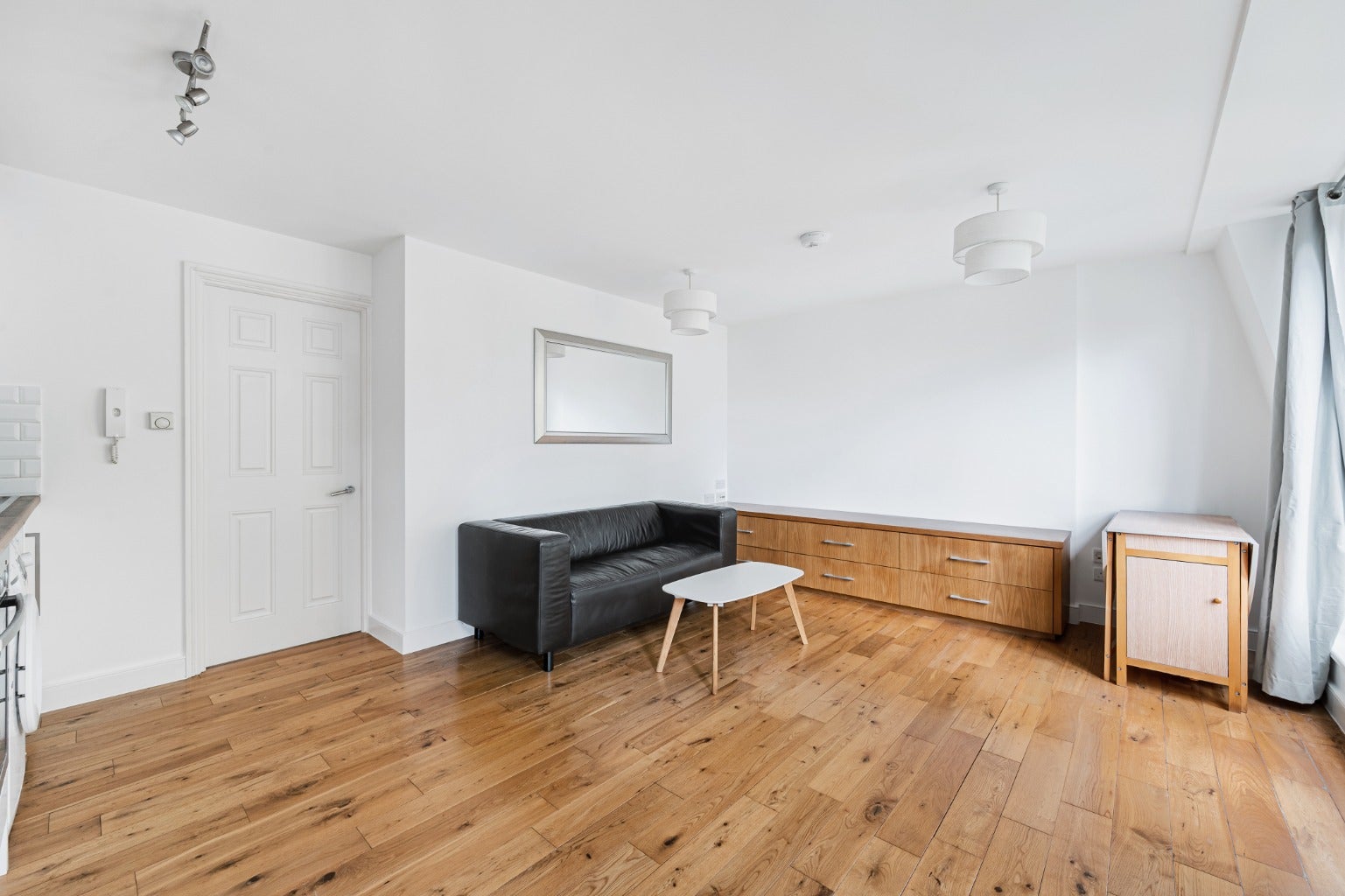 Flat Edith Road in Greater London