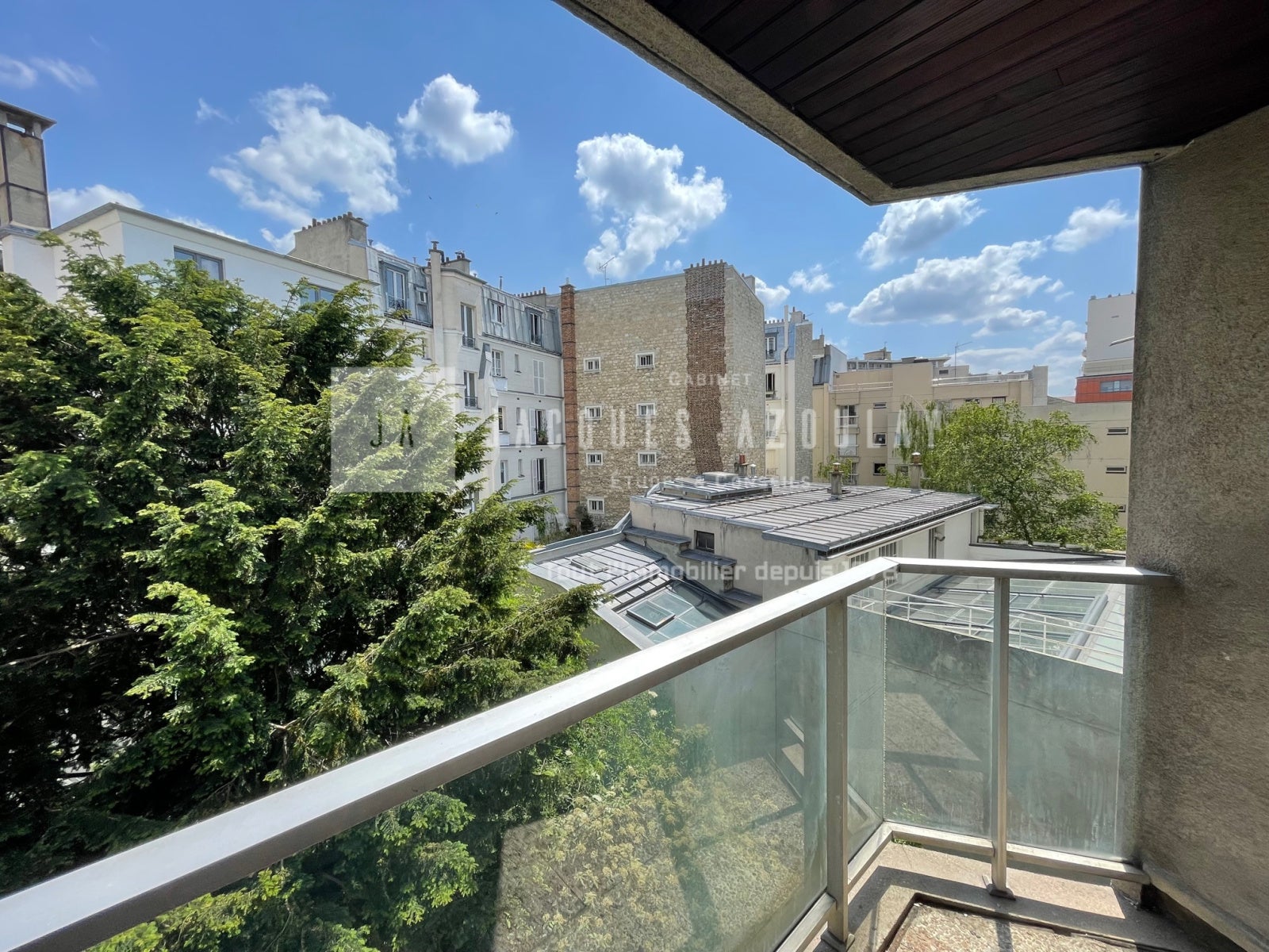 Flat Boulevard Richard-Lenoir in Paris