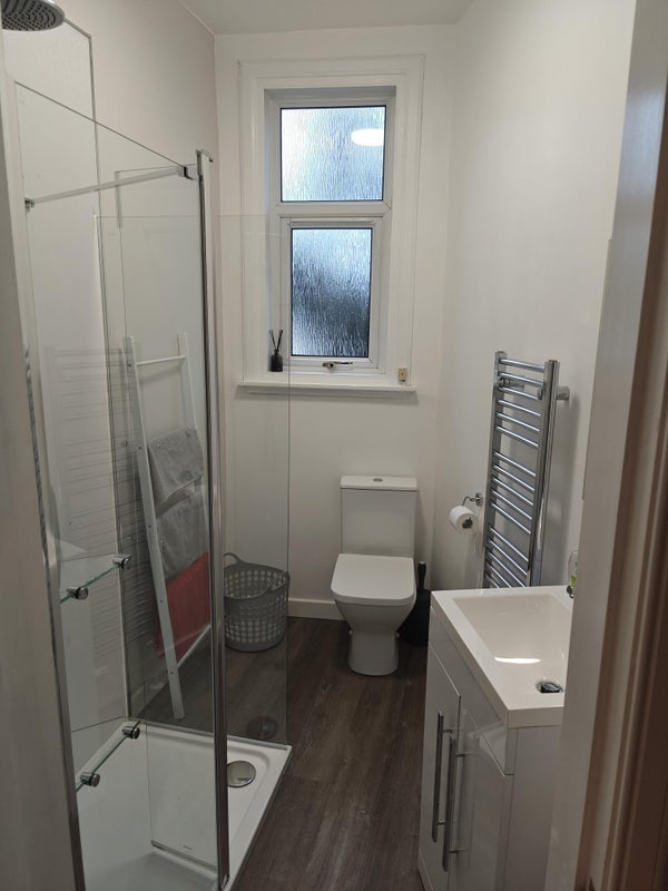 Flat Balgreen Road in City of Edinburgh
