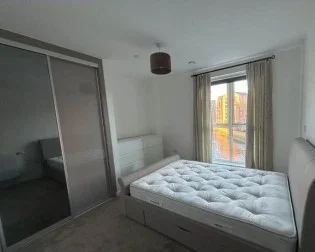 Flat Fleet Road in Greater London