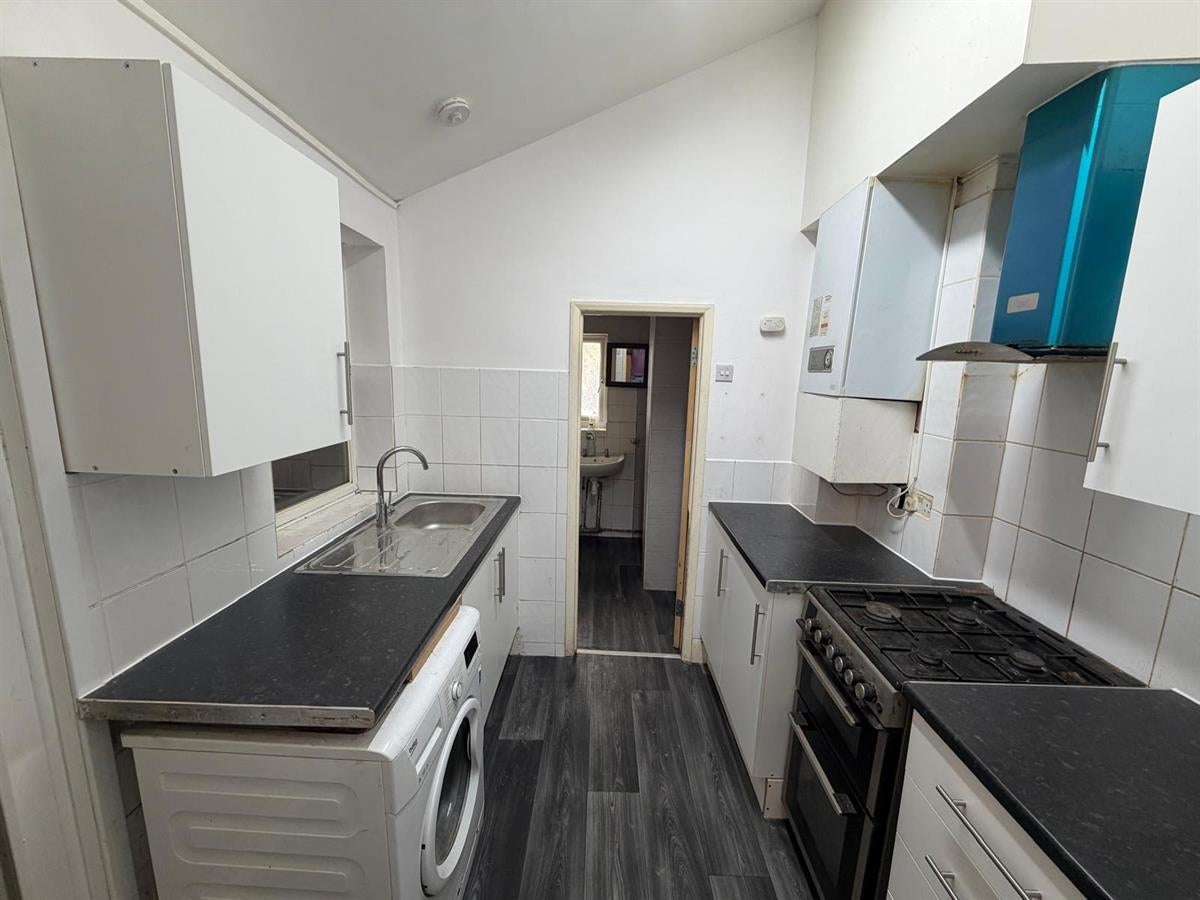 House Olive Road in Greater London