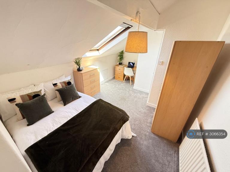 House Lumley View in Leeds