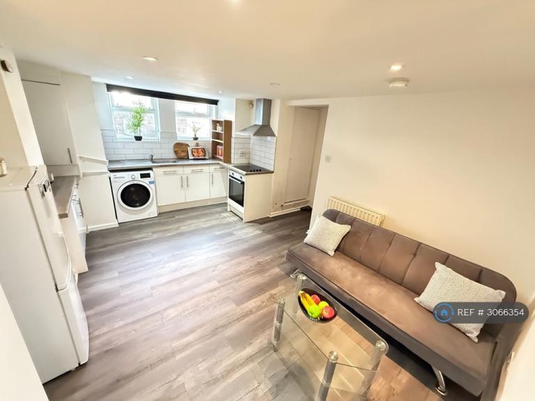 House Lumley View in Leeds