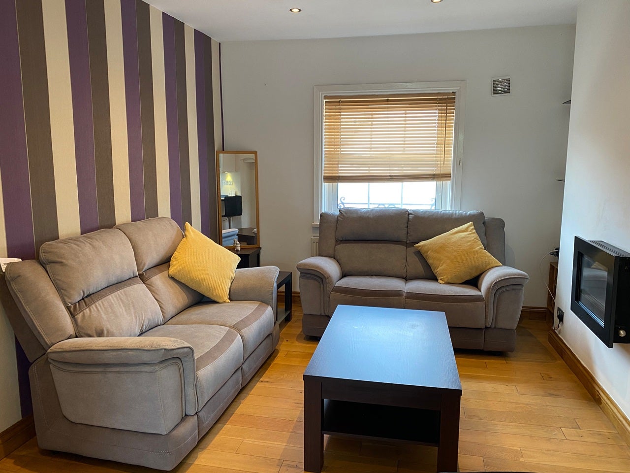Flat Queen Square in Greater London